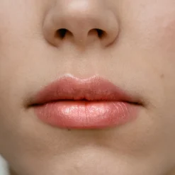 Gloss repulpant Hot Shot><noscript><img width=